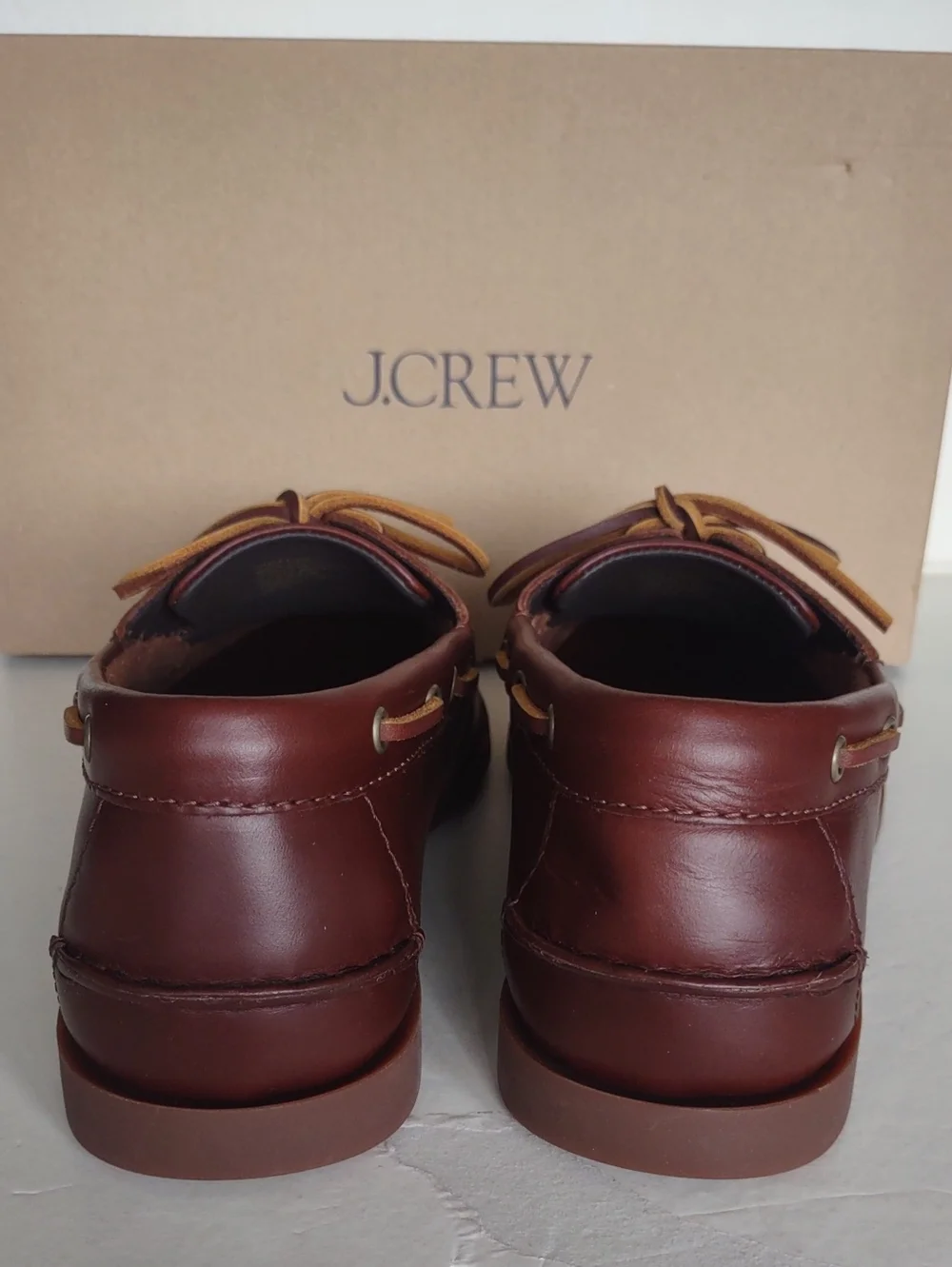 BRAND NEW J. Crew Men’s Chestnut Brown Leather Boat Shoes with Tan Laces